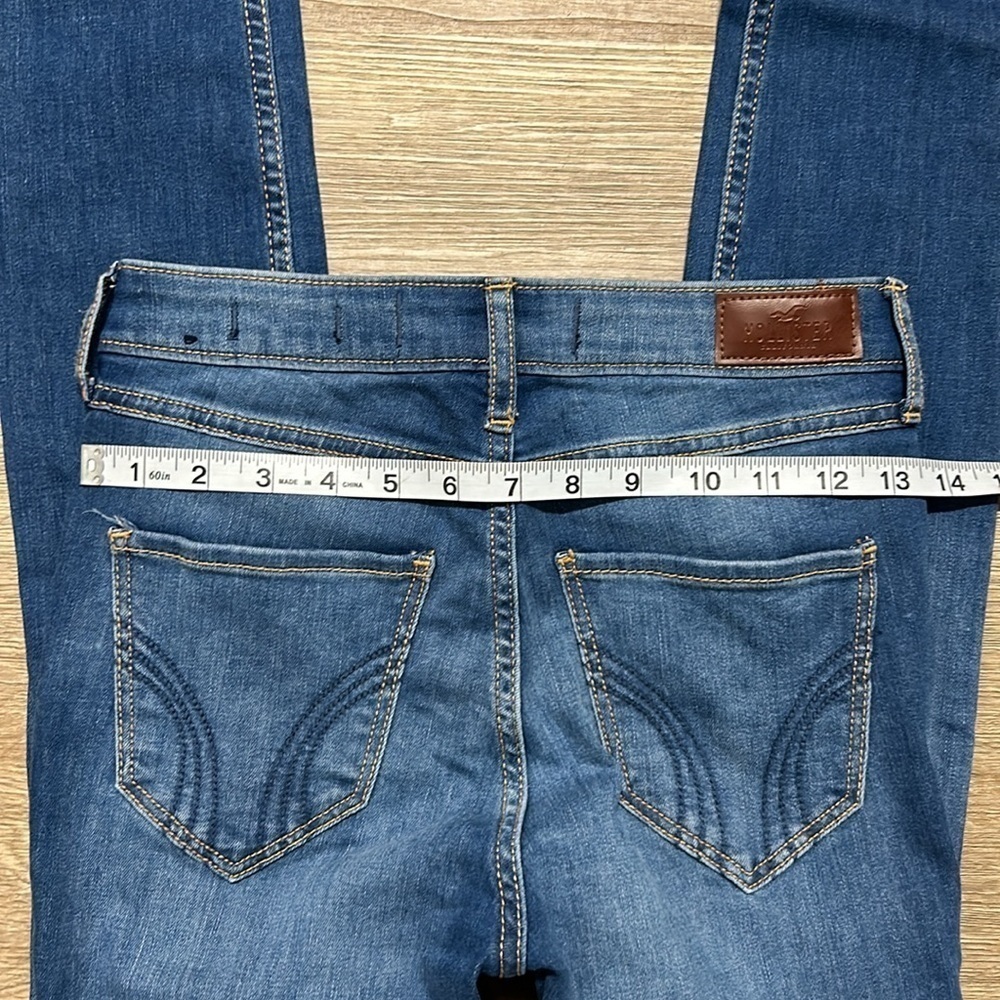 HOLLISTER High-Rise Skinny Jeans - Picture 9 of 9